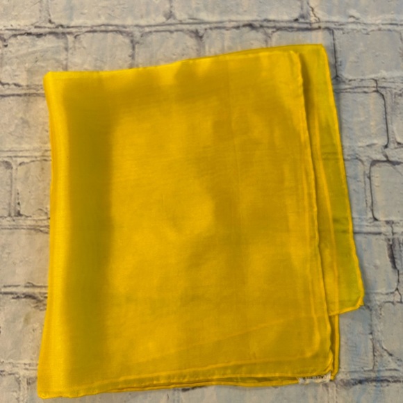 LOT OF (3) VINTAGE HAND ROLLED SILK SMALL SQUARE JAPAN MADE SCARVES - Picture 2 of 11